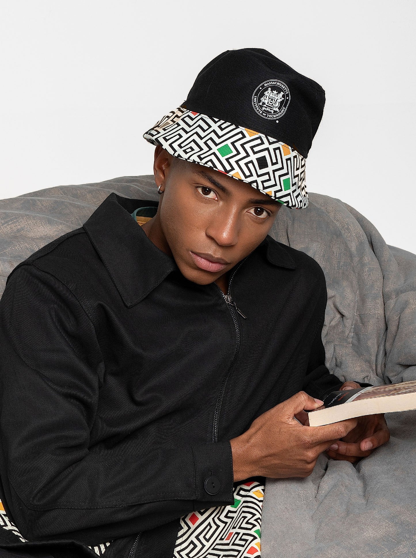 Makanda MIT Black Bucket Hat